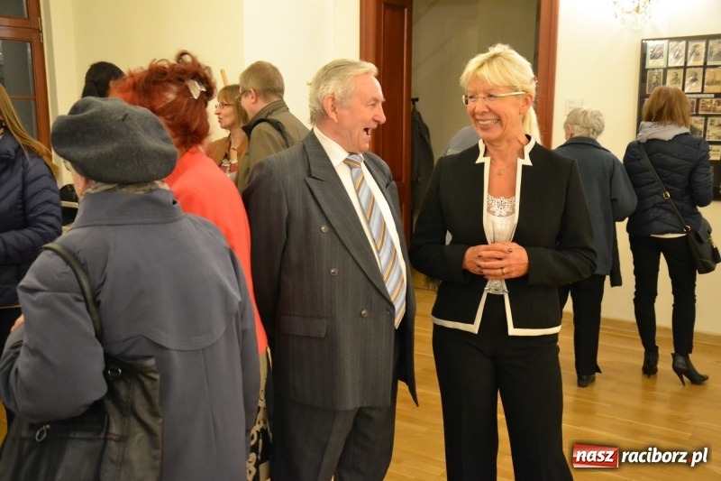 Zdjęcie w galerii na portalu naszraciborz.pl: Życie i twórczość Josepha von Eichendorffa na karcie pocztowej - wernisaż wystawy na zamku wiadomości z regionu