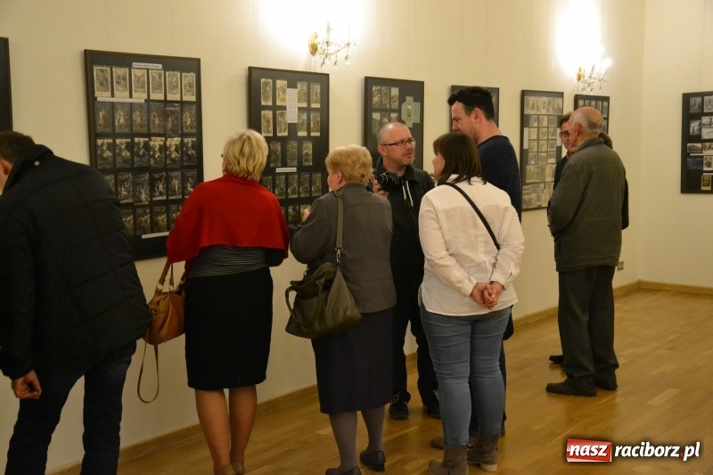 Zdjęcie w galerii na portalu naszraciborz.pl: Życie i twórczość Josepha von Eichendorffa na karcie pocztowej - wernisaż wystawy na zamku wiadomości z regionu
