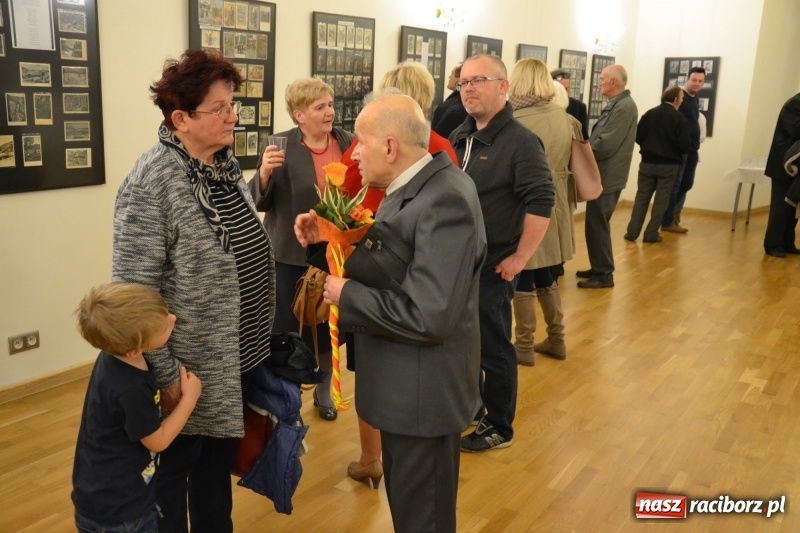 Zdjęcie w galerii na portalu naszraciborz.pl: Życie i twórczość Josepha von Eichendorffa na karcie pocztowej - wernisaż wystawy na zamku wiadomości z regionu