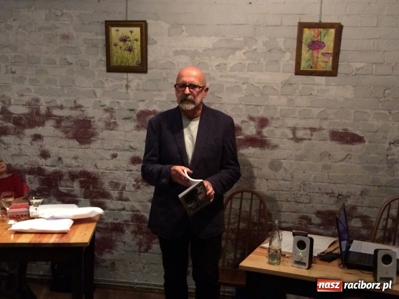 Zdjęcie w galerii na portalu naszraciborz.pl: Pięć lat od debiutu, czyli poezja za szafą  wiadomości z regionu