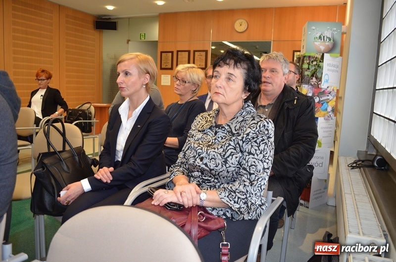 Zdjęcie w galerii na portalu naszraciborz.pl: Umowa z bankami podpisana wiadomości z regionu