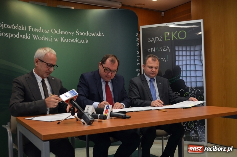 Zdjęcie w galerii na portalu naszraciborz.pl: Umowa z bankami podpisana wiadomości z regionu