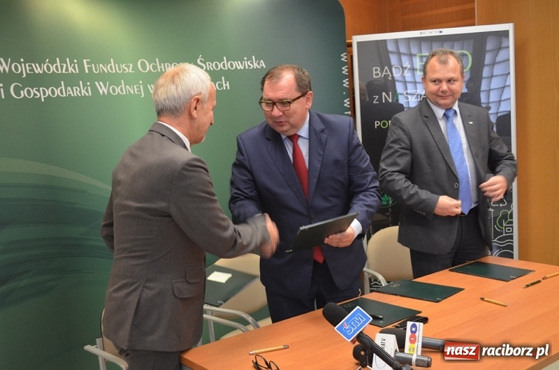 Zdjęcie w galerii na portalu naszraciborz.pl: Umowa z bankami podpisana wiadomości z regionu