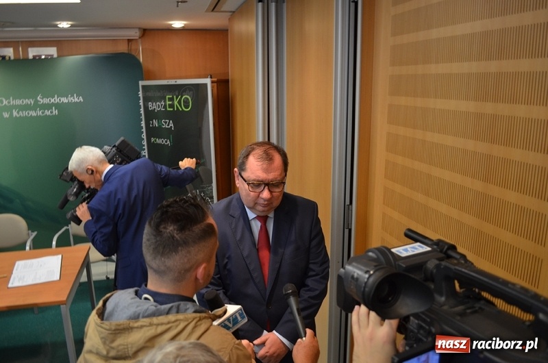 Zdjęcie w galerii na portalu naszraciborz.pl: Umowa z bankami podpisana wiadomości z regionu