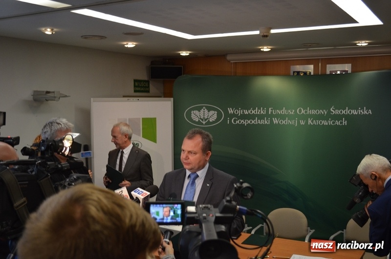 Zdjęcie w galerii na portalu naszraciborz.pl: Umowa z bankami podpisana wiadomości z regionu