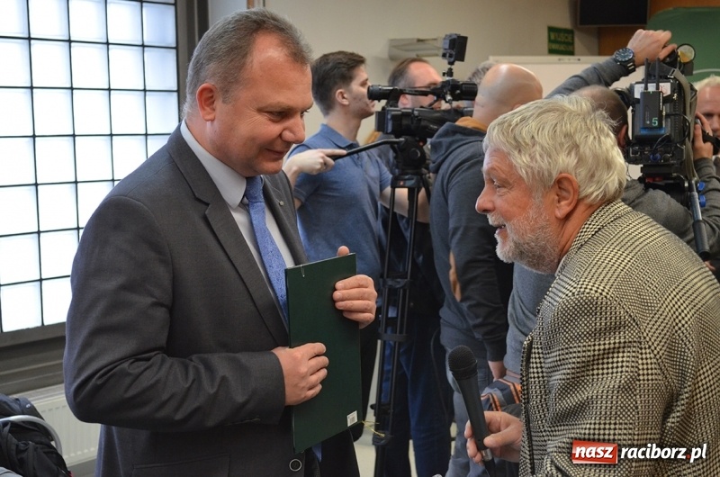 Zdjęcie w galerii na portalu naszraciborz.pl: Umowa z bankami podpisana wiadomości z regionu