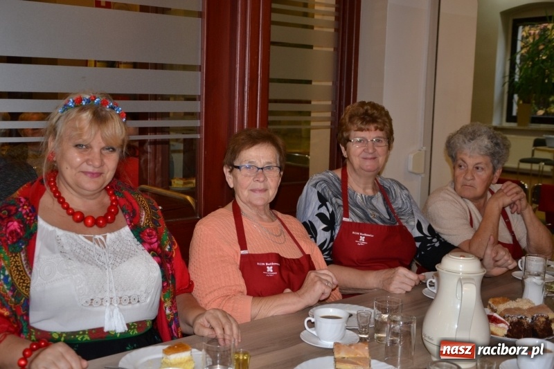 Zdjęcie w galerii na portalu naszraciborz.pl: Kapusta jest dobra na wszystko. Kiszynie kapusty w Tworkowie wiadomości z regionu