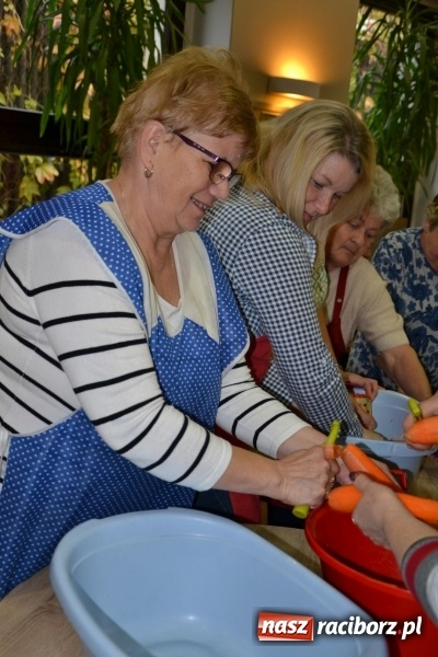 Zdjęcie w galerii na portalu naszraciborz.pl: Kapusta jest dobra na wszystko. Kiszynie kapusty w Tworkowie wiadomości z regionu