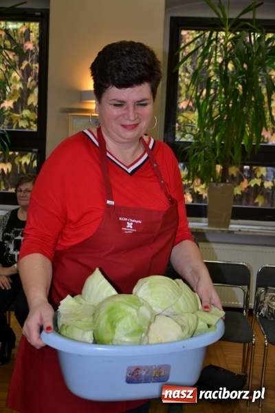 Zdjęcie w galerii na portalu naszraciborz.pl: Kapusta jest dobra na wszystko. Kiszynie kapusty w Tworkowie wiadomości z regionu