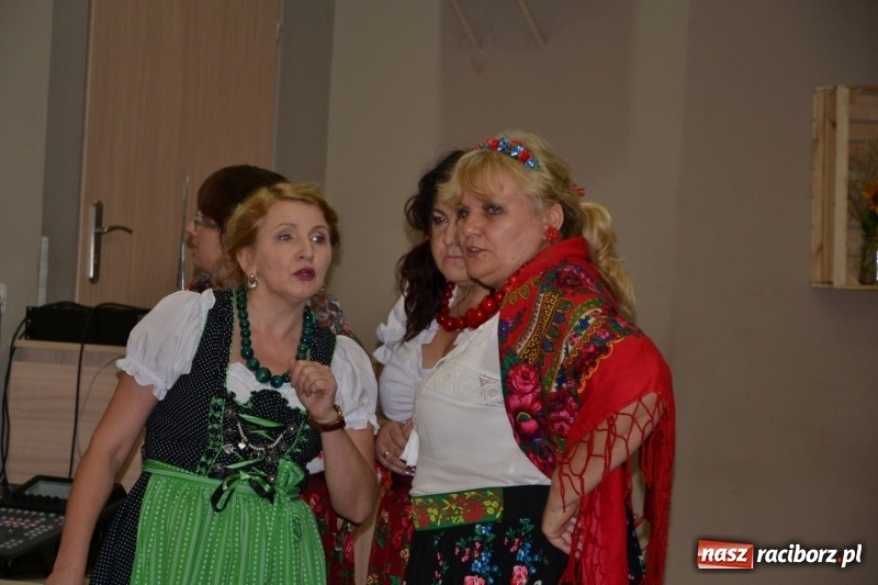 Zdjęcie w galerii na portalu naszraciborz.pl: Kapusta jest dobra na wszystko. Kiszynie kapusty w Tworkowie wiadomości z regionu