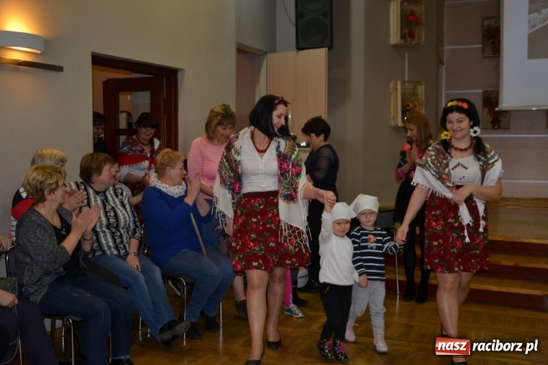 Zdjęcie w galerii na portalu naszraciborz.pl: Kapusta jest dobra na wszystko. Kiszynie kapusty w Tworkowie wiadomości z regionu