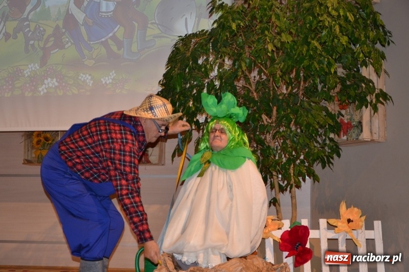 Zdjęcie w galerii na portalu naszraciborz.pl: Kapusta jest dobra na wszystko. Kiszynie kapusty w Tworkowie wiadomości z regionu