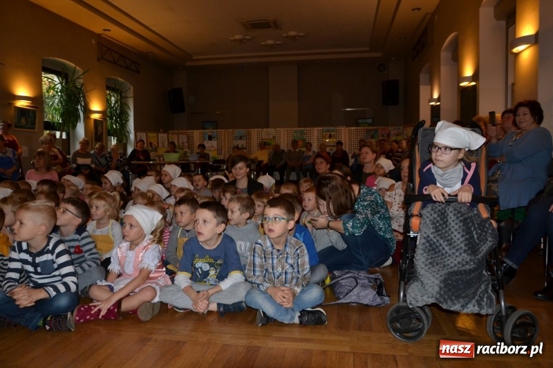 Zdjęcie w galerii na portalu naszraciborz.pl: Kapusta jest dobra na wszystko. Kiszynie kapusty w Tworkowie wiadomości z regionu