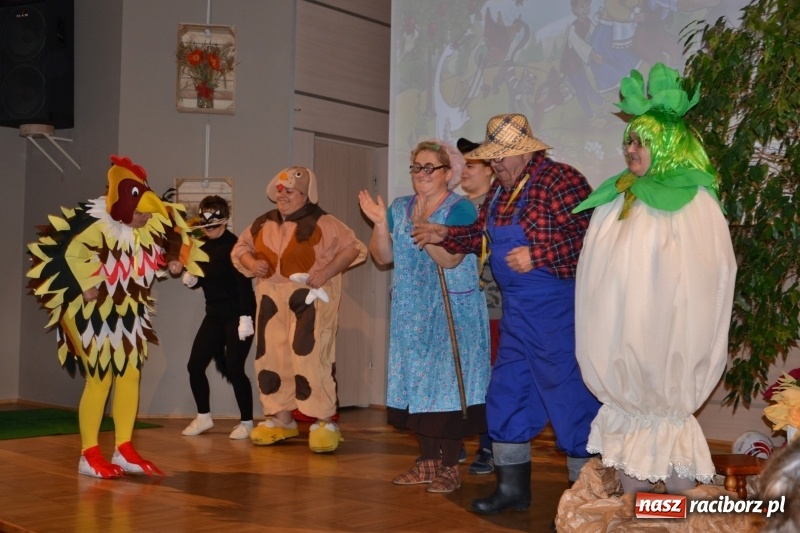 Zdjęcie w galerii na portalu naszraciborz.pl: Kapusta jest dobra na wszystko. Kiszynie kapusty w Tworkowie wiadomości z regionu