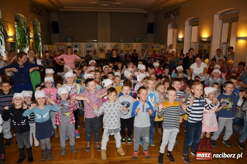 Zdjęcie w galerii na portalu naszraciborz.pl: Kapusta jest dobra na wszystko. Kiszynie kapusty w Tworkowie wiadomości z regionu