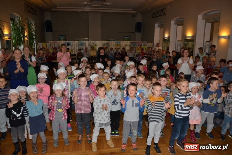 Zdjęcie w galerii na portalu naszraciborz.pl: Kapusta jest dobra na wszystko. Kiszynie kapusty w Tworkowie wiadomości z regionu