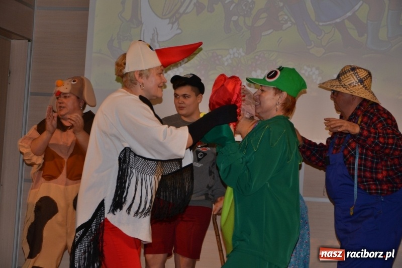 Zdjęcie w galerii na portalu naszraciborz.pl: Kapusta jest dobra na wszystko. Kiszynie kapusty w Tworkowie wiadomości z regionu