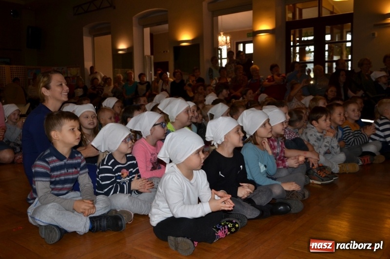 Zdjęcie w galerii na portalu naszraciborz.pl: Kapusta jest dobra na wszystko. Kiszynie kapusty w Tworkowie wiadomości z regionu