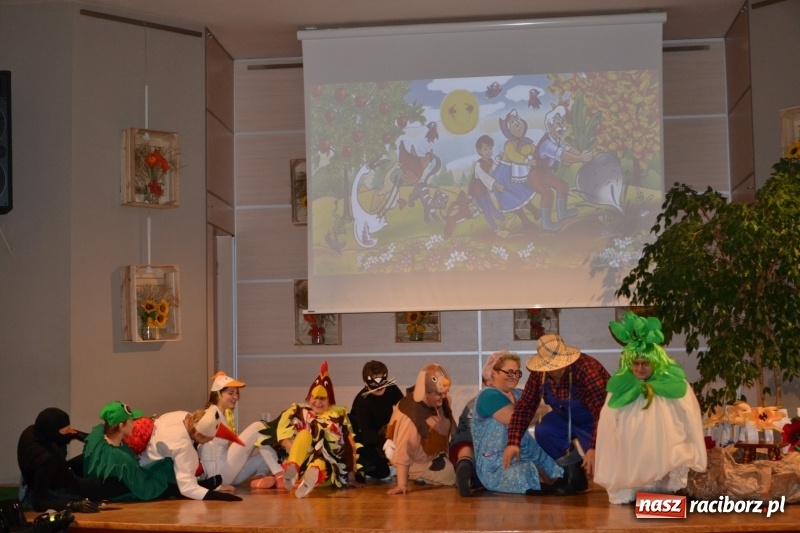 Zdjęcie w galerii na portalu naszraciborz.pl: Kapusta jest dobra na wszystko. Kiszynie kapusty w Tworkowie wiadomości z regionu