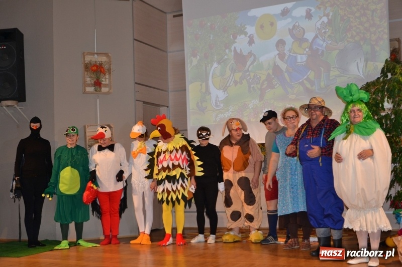 Zdjęcie w galerii na portalu naszraciborz.pl: Kapusta jest dobra na wszystko. Kiszynie kapusty w Tworkowie wiadomości z regionu