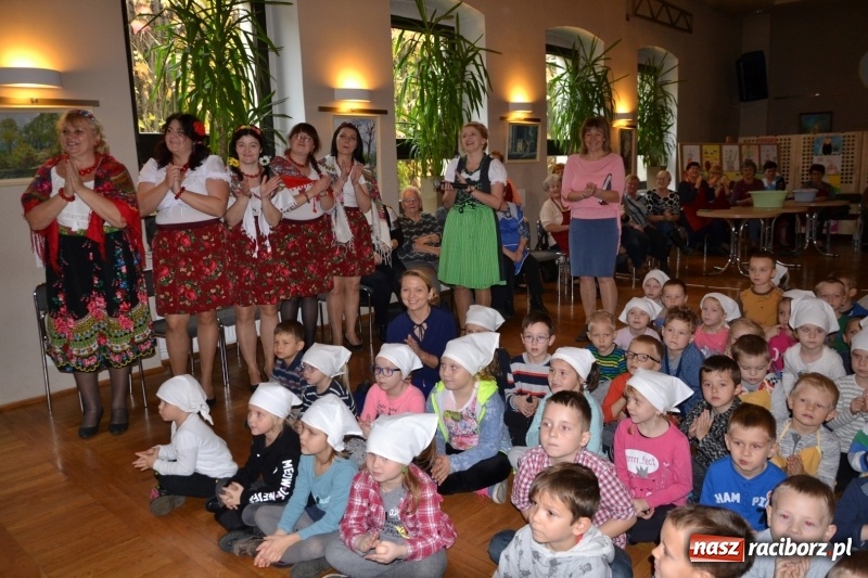 Zdjęcie w galerii na portalu naszraciborz.pl: Kapusta jest dobra na wszystko. Kiszynie kapusty w Tworkowie wiadomości z regionu
