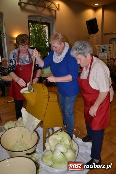 Zdjęcie w galerii na portalu naszraciborz.pl: Kapusta jest dobra na wszystko. Kiszynie kapusty w Tworkowie wiadomości z regionu