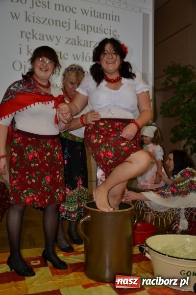 Zdjęcie w galerii na portalu naszraciborz.pl: Kapusta jest dobra na wszystko. Kiszynie kapusty w Tworkowie wiadomości z regionu