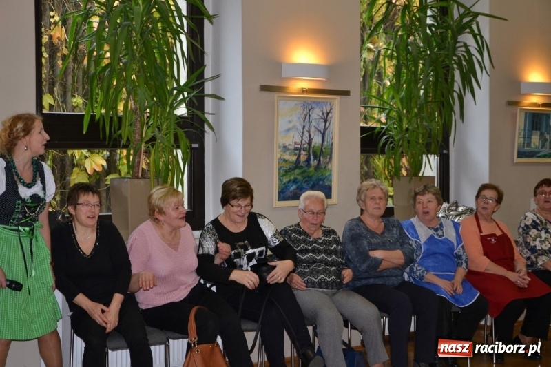 Zdjęcie w galerii na portalu naszraciborz.pl: Kapusta jest dobra na wszystko. Kiszynie kapusty w Tworkowie wiadomości z regionu