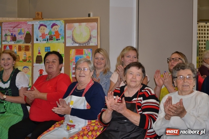 Zdjęcie w galerii na portalu naszraciborz.pl: Kapusta jest dobra na wszystko. Kiszynie kapusty w Tworkowie wiadomości z regionu