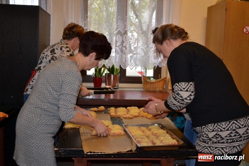Zdjęcie w galerii na portalu naszraciborz.pl: Kapusta jest dobra na wszystko. Kiszynie kapusty w Tworkowie wiadomości z regionu