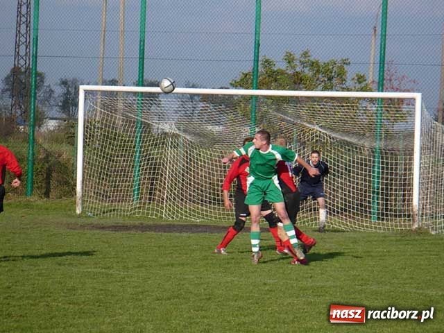 Zdjęcie w galerii na portalu naszraciborz.pl: Klasa B: Wicher z Płoni zmiótł Babice wiadomości z regionu