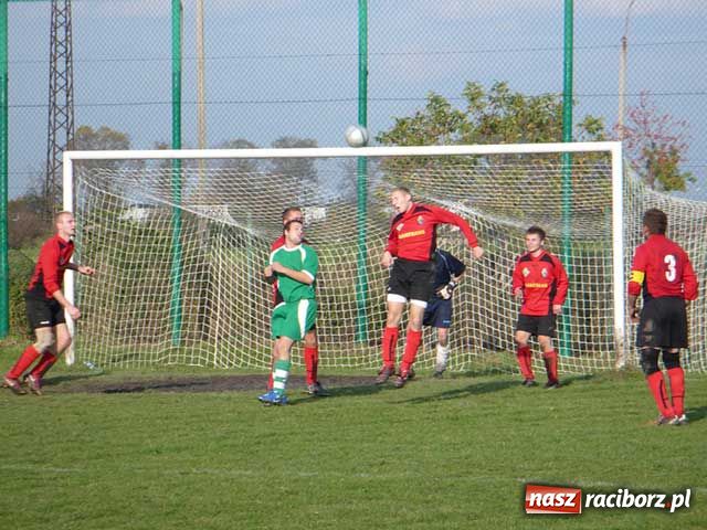 Zdjęcie w galerii na portalu naszraciborz.pl: Klasa B: Wicher z Płoni zmiótł Babice wiadomości z regionu