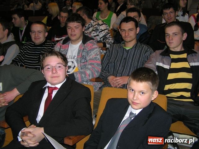 Zdjęcie w galerii na portalu naszraciborz.pl: Debata w Kuźni: płeć nie ma znaczenia wiadomości z regionu