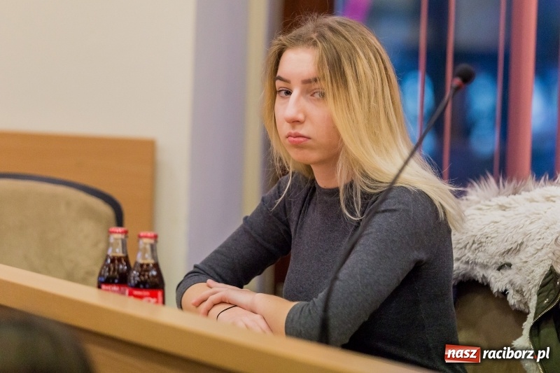 Zdjęcie w galerii na portalu naszraciborz.pl: Młodzieżowi radni chcą sprawdzić stan Raciborza oraz potrzeby jego młodych mieszkańców wiadomości z regionu