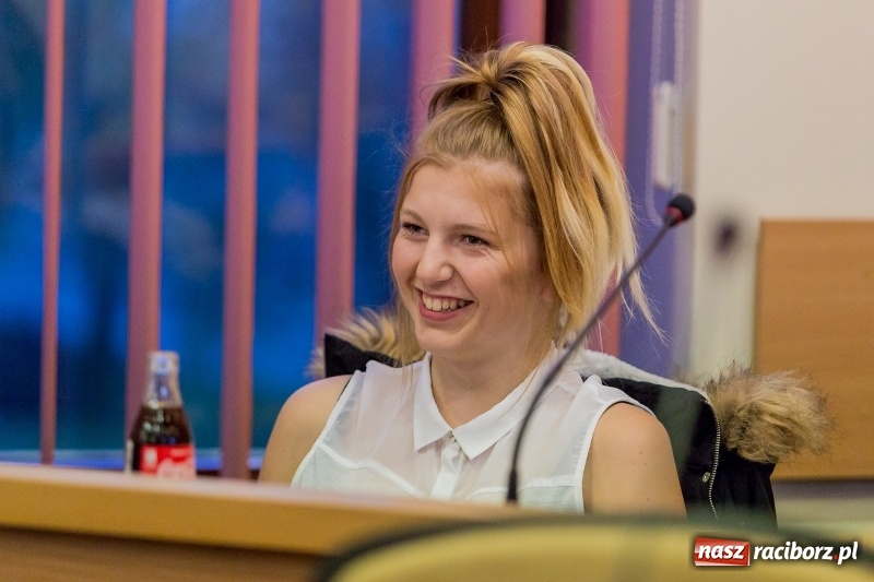 Zdjęcie w galerii na portalu naszraciborz.pl: Młodzieżowi radni chcą sprawdzić stan Raciborza oraz potrzeby jego młodych mieszkańców wiadomości z regionu