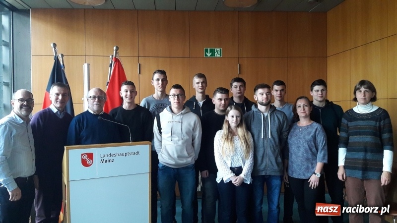 Zdjęcie w galerii na portalu naszraciborz.pl: Z Raciborza do Moguncji. Uczniowie Mechanika zdobywają cenne doświadczenie  wiadomości z regionu