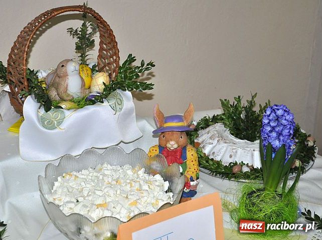 Zdjęcie w galerii na portalu naszraciborz.pl: Pichcili pod okiem specjalisty wiadomości z regionu