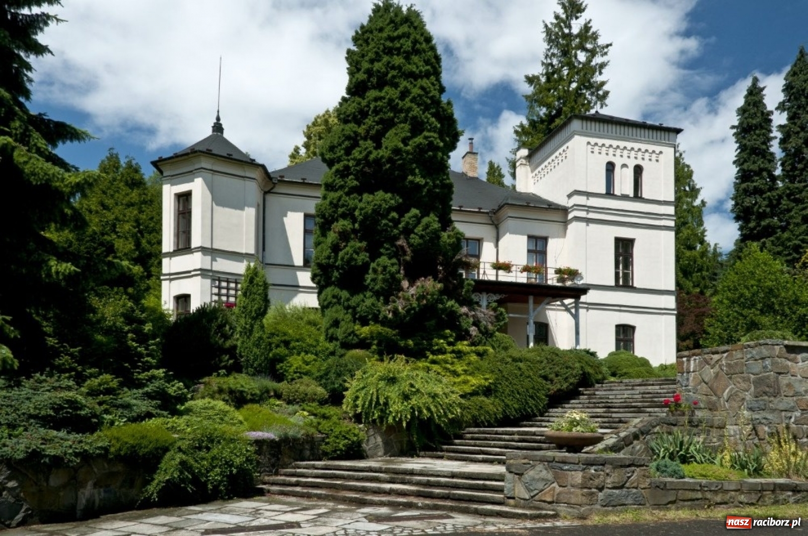 Zdjęcie w galerii na portalu naszraciborz.pl: Poznajemy piękno arboretów wiadomości z regionu