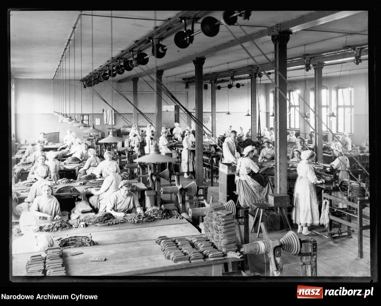 Zdjęcie w galerii na portalu naszraciborz.pl: To musisz zobaczyć! Kolekcja unikalnych starych raciborskich fotografii opublikowana przez Narodowe Archiwum Cyfrowe  wiadomości z regionu