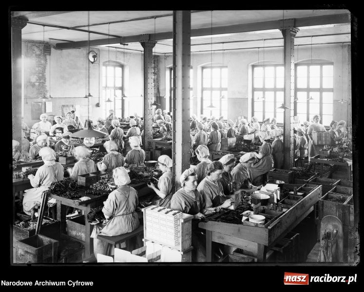 Zdjęcie w galerii na portalu naszraciborz.pl: To musisz zobaczyć! Kolekcja unikalnych starych raciborskich fotografii opublikowana przez Narodowe Archiwum Cyfrowe  wiadomości z regionu