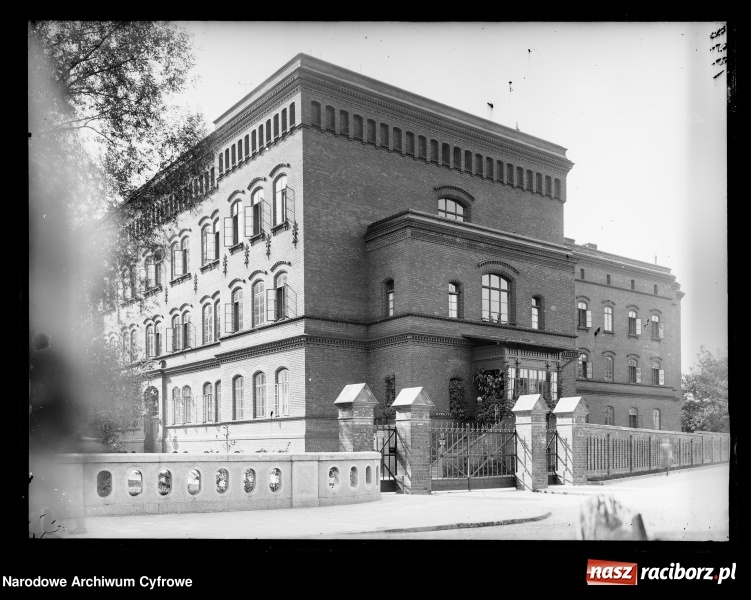 Zdjęcie w galerii na portalu naszraciborz.pl: To musisz zobaczyć! Kolekcja unikalnych starych raciborskich fotografii opublikowana przez Narodowe Archiwum Cyfrowe  wiadomości z regionu