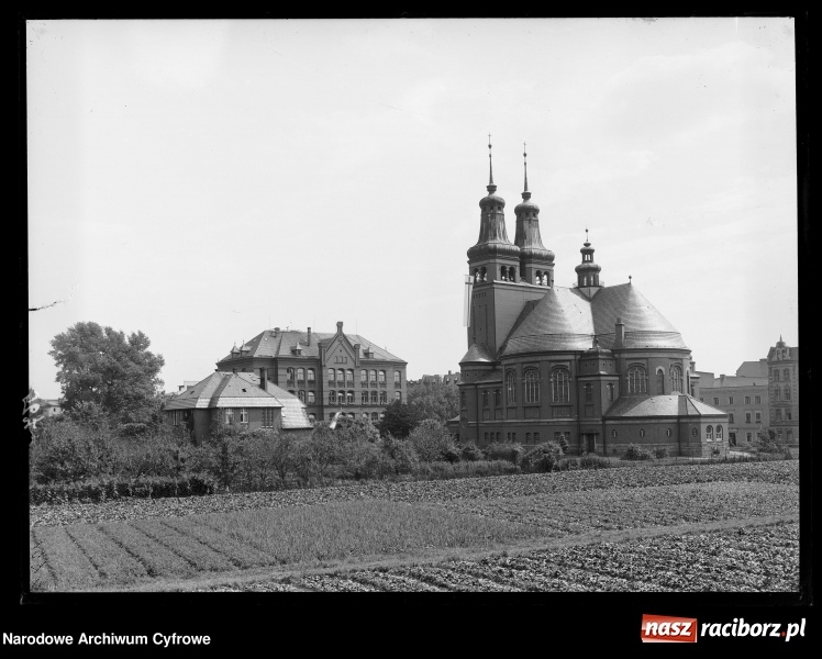 Zdjęcie w galerii na portalu naszraciborz.pl: To musisz zobaczyć! Kolekcja unikalnych starych raciborskich fotografii opublikowana przez Narodowe Archiwum Cyfrowe  wiadomości z regionu