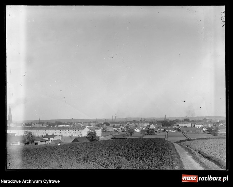 Zdjęcie w galerii na portalu naszraciborz.pl: To musisz zobaczyć! Kolekcja unikalnych starych raciborskich fotografii opublikowana przez Narodowe Archiwum Cyfrowe  wiadomości z regionu
