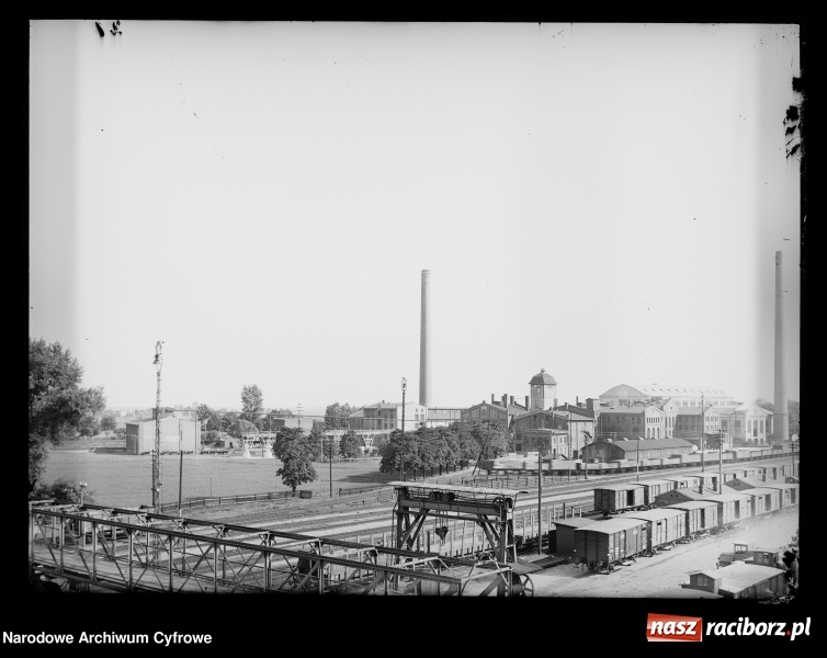 Zdjęcie w galerii na portalu naszraciborz.pl: To musisz zobaczyć! Kolekcja unikalnych starych raciborskich fotografii opublikowana przez Narodowe Archiwum Cyfrowe  wiadomości z regionu