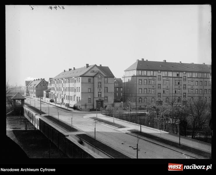 Zdjęcie w galerii na portalu naszraciborz.pl: To musisz zobaczyć! Kolekcja unikalnych starych raciborskich fotografii opublikowana przez Narodowe Archiwum Cyfrowe  wiadomości z regionu