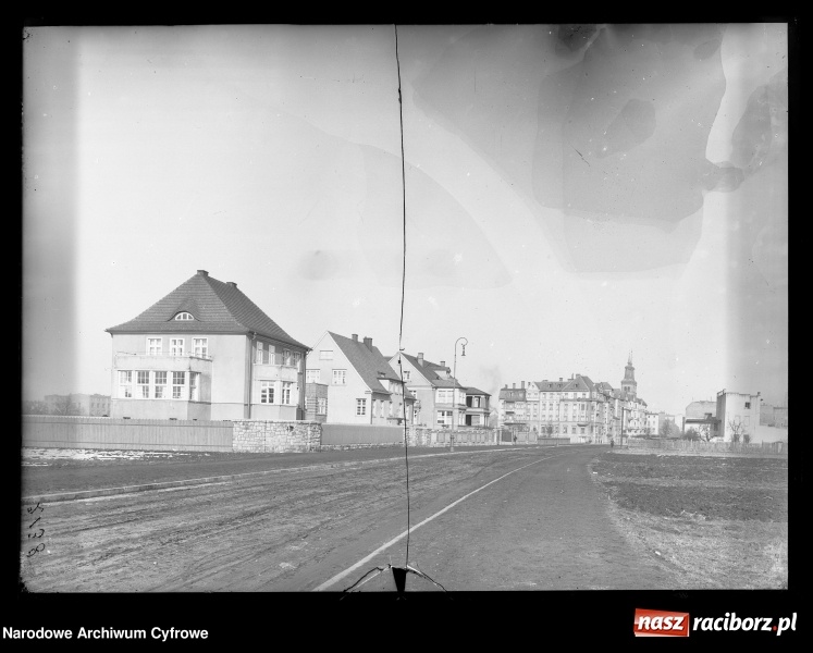 Zdjęcie w galerii na portalu naszraciborz.pl: To musisz zobaczyć! Kolekcja unikalnych starych raciborskich fotografii opublikowana przez Narodowe Archiwum Cyfrowe  wiadomości z regionu