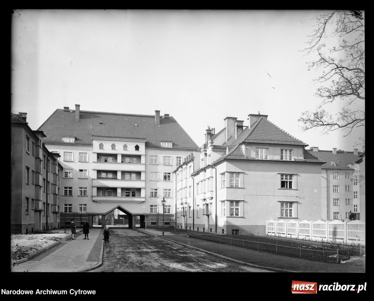 Zdjęcie w galerii na portalu naszraciborz.pl: To musisz zobaczyć! Kolekcja unikalnych starych raciborskich fotografii opublikowana przez Narodowe Archiwum Cyfrowe  wiadomości z regionu