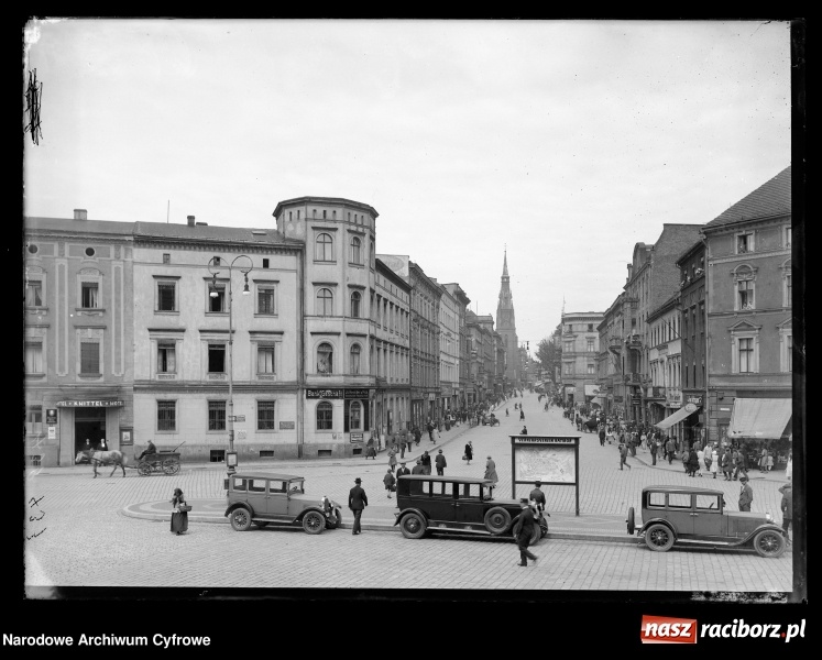 Zdjęcie w galerii na portalu naszraciborz.pl: To musisz zobaczyć! Kolekcja unikalnych starych raciborskich fotografii opublikowana przez Narodowe Archiwum Cyfrowe  wiadomości z regionu