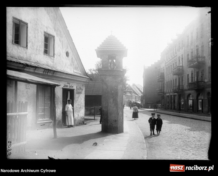 Zdjęcie w galerii na portalu naszraciborz.pl: To musisz zobaczyć! Kolekcja unikalnych starych raciborskich fotografii opublikowana przez Narodowe Archiwum Cyfrowe  wiadomości z regionu