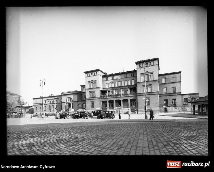Zdjęcie w galerii na portalu naszraciborz.pl: To musisz zobaczyć! Kolekcja unikalnych starych raciborskich fotografii opublikowana przez Narodowe Archiwum Cyfrowe  wiadomości z regionu